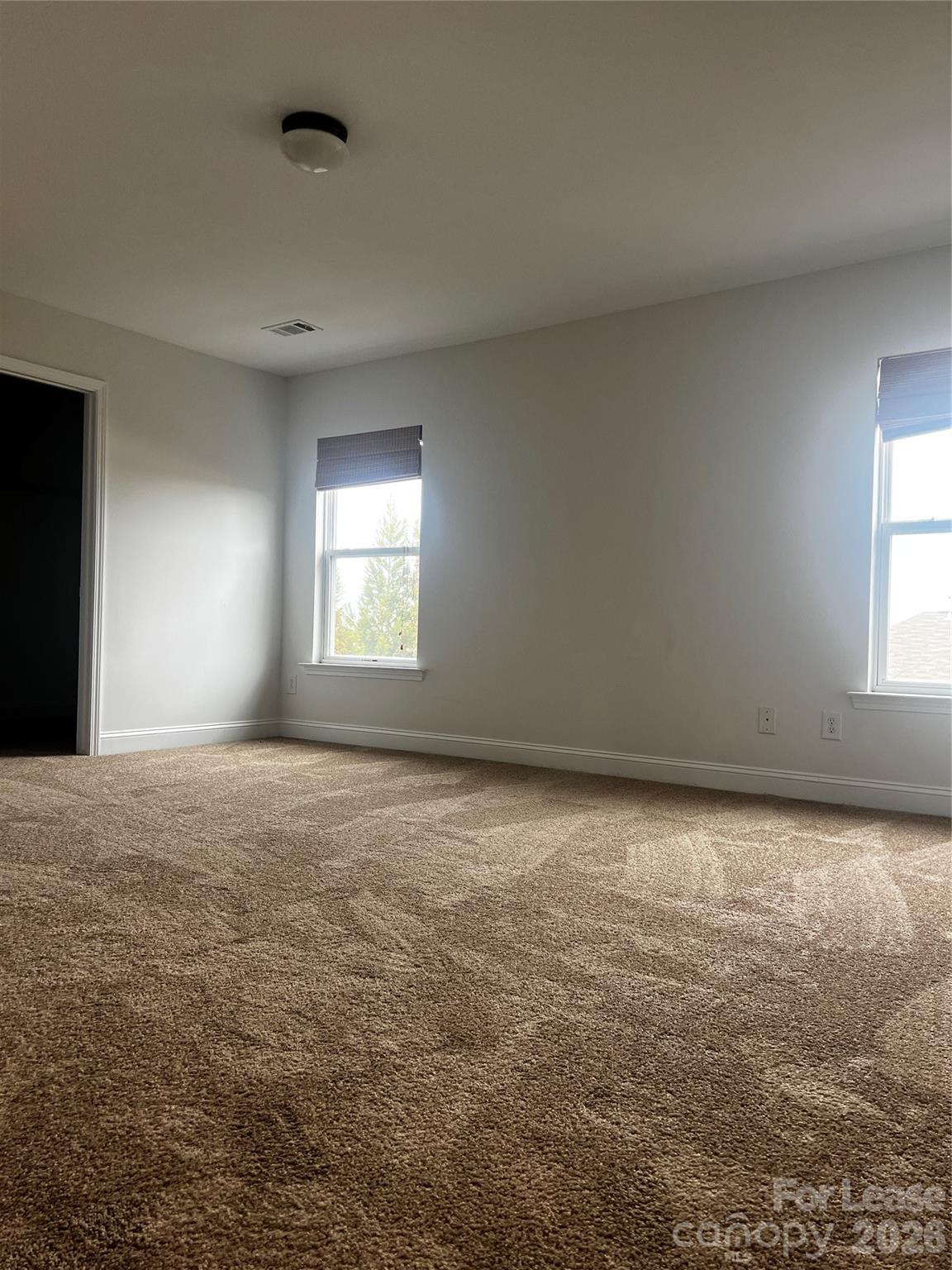 Hamilton Lakes - Residential Lease