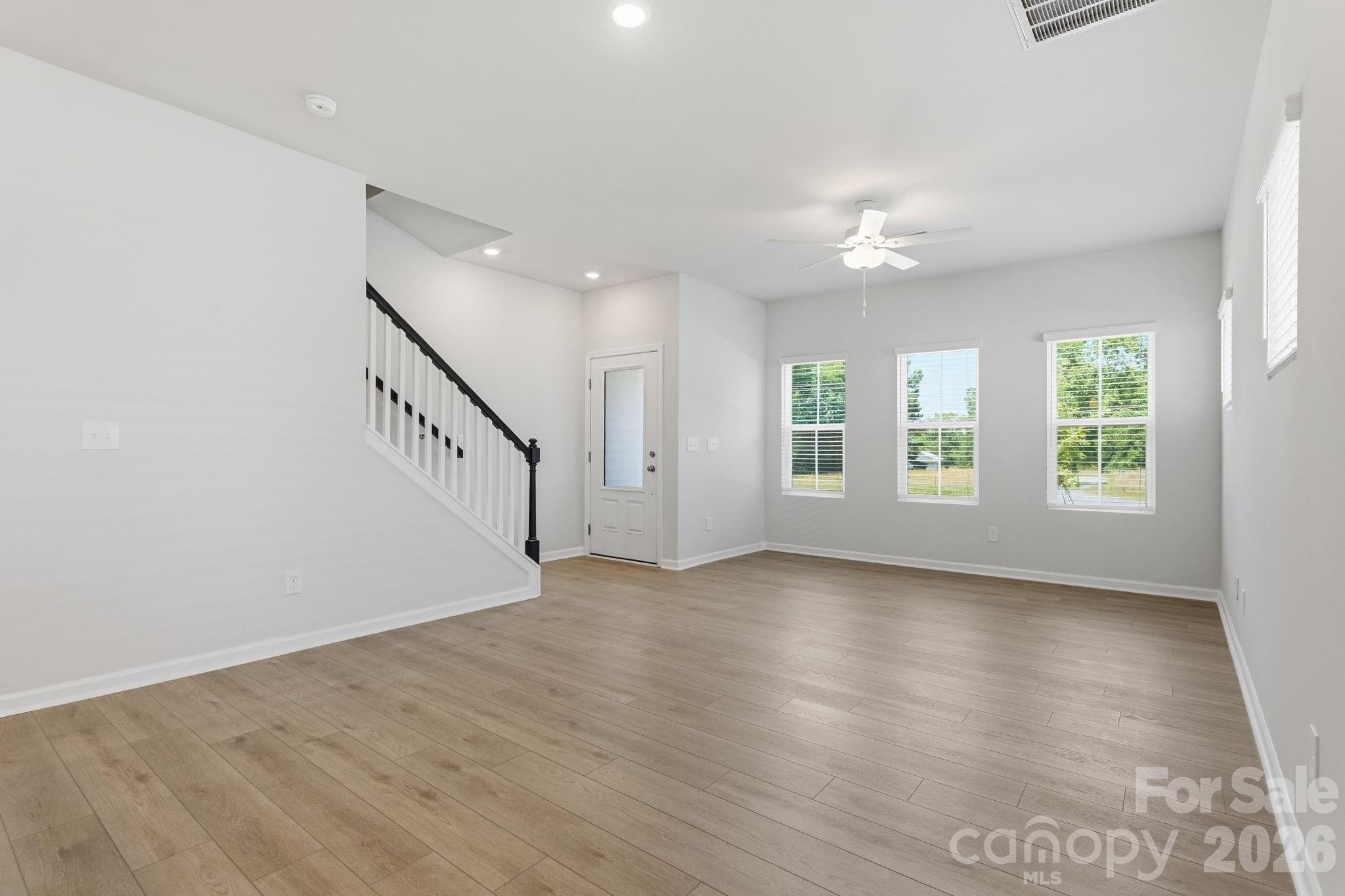 4636 Lakeview Road