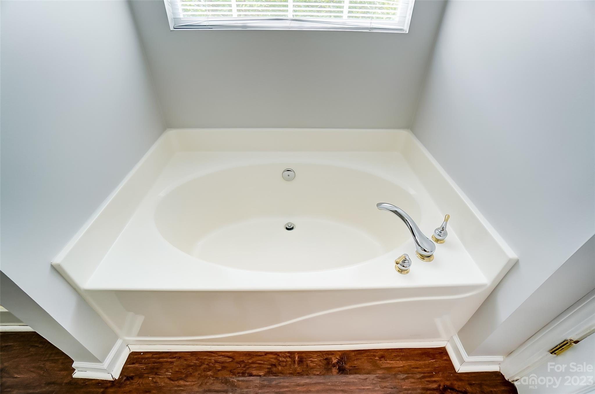 Amber Woods - Residential