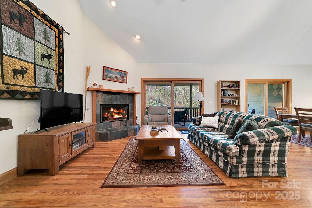 Connestee Falls - Residential