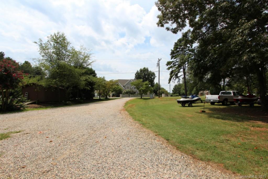 Commodore Peninsula - Land