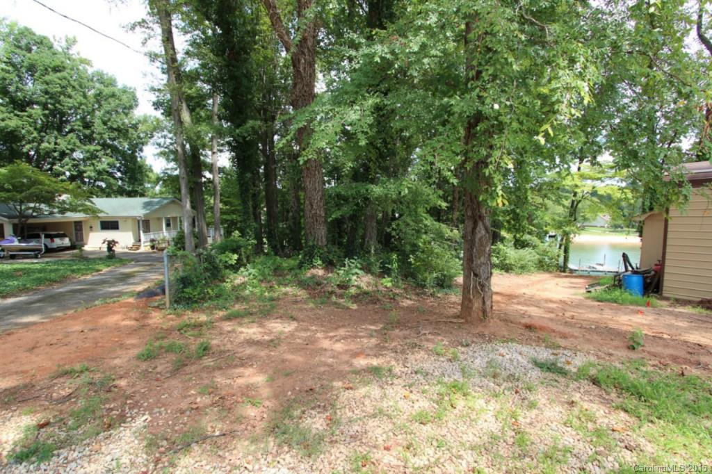 Commodore Peninsula - Land