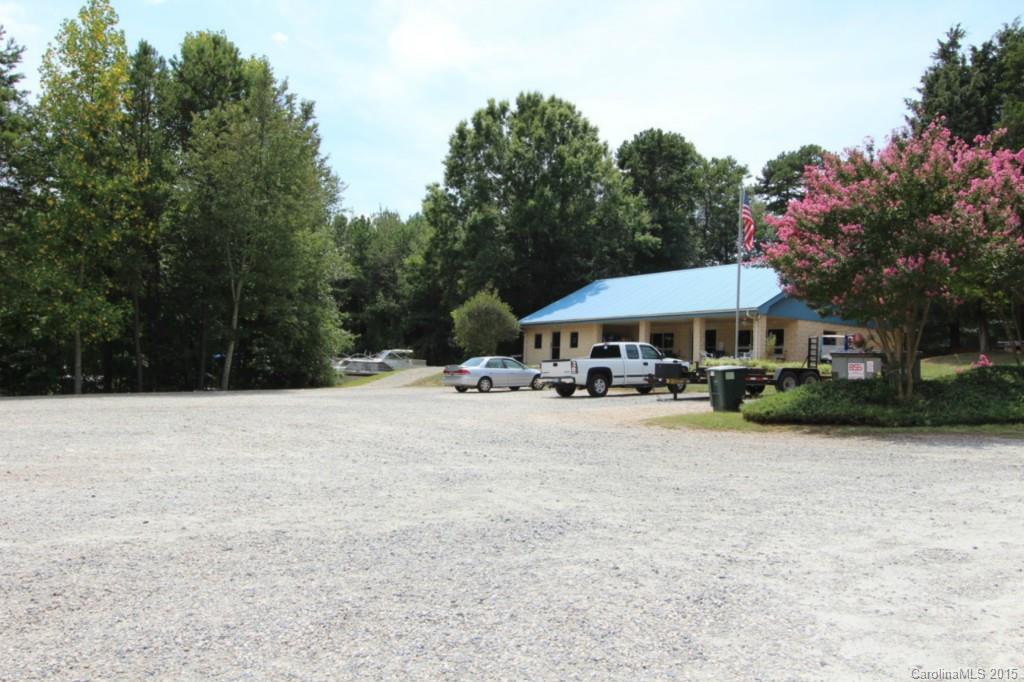 Commodore Peninsula - Land