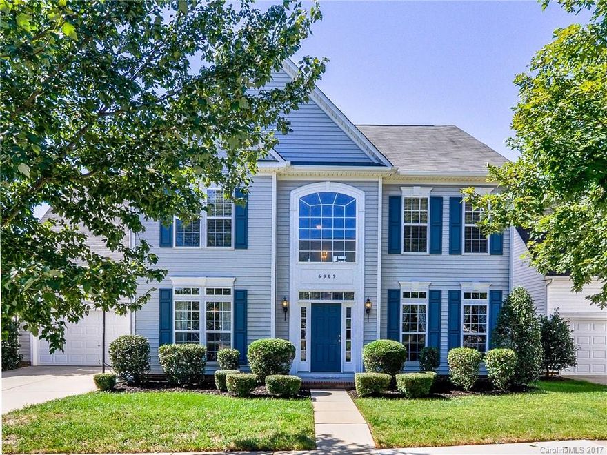 Stunning 4 BR w/open floor in Huntersville. Beautifully decorated w/tons of upgrades inclu HW & tile floors, transom windows, french doors, wainscoating & coffered ceiling. Cooking & entertaining will be a pleasure in the huge gourmet kitchen w/island, ss appliances, breakfast bar & tile backsplash. Gorgeous master w/tray ceiling, dual vanities, sep shower/tub & 2 WICs. Large bonus provides lots of extra living space. Relax on the low maintenance trex deck w/seating. Great location near Birkdale