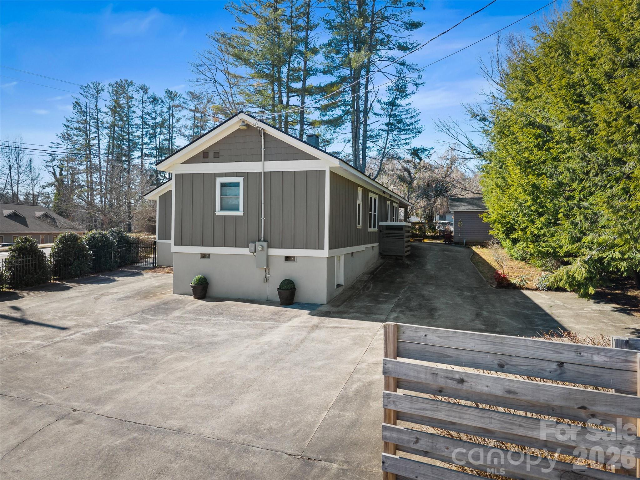 294 S Caldwell Street