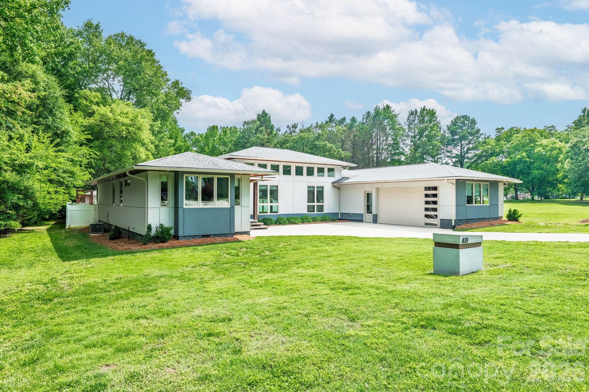 439 Cottonfield Circle