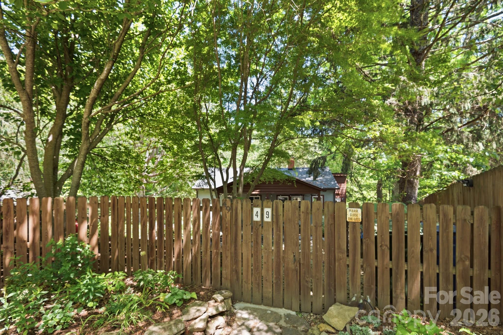 49 Plymouth Circle