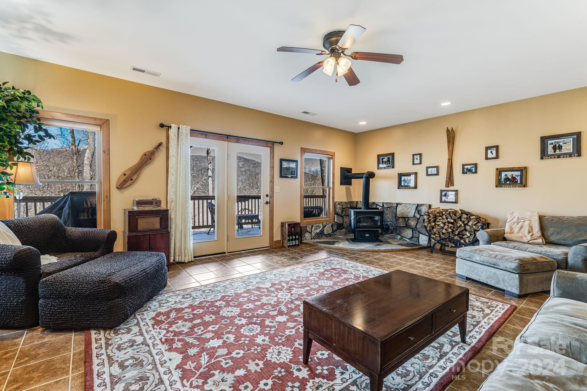 Wolf Laurel - Residential