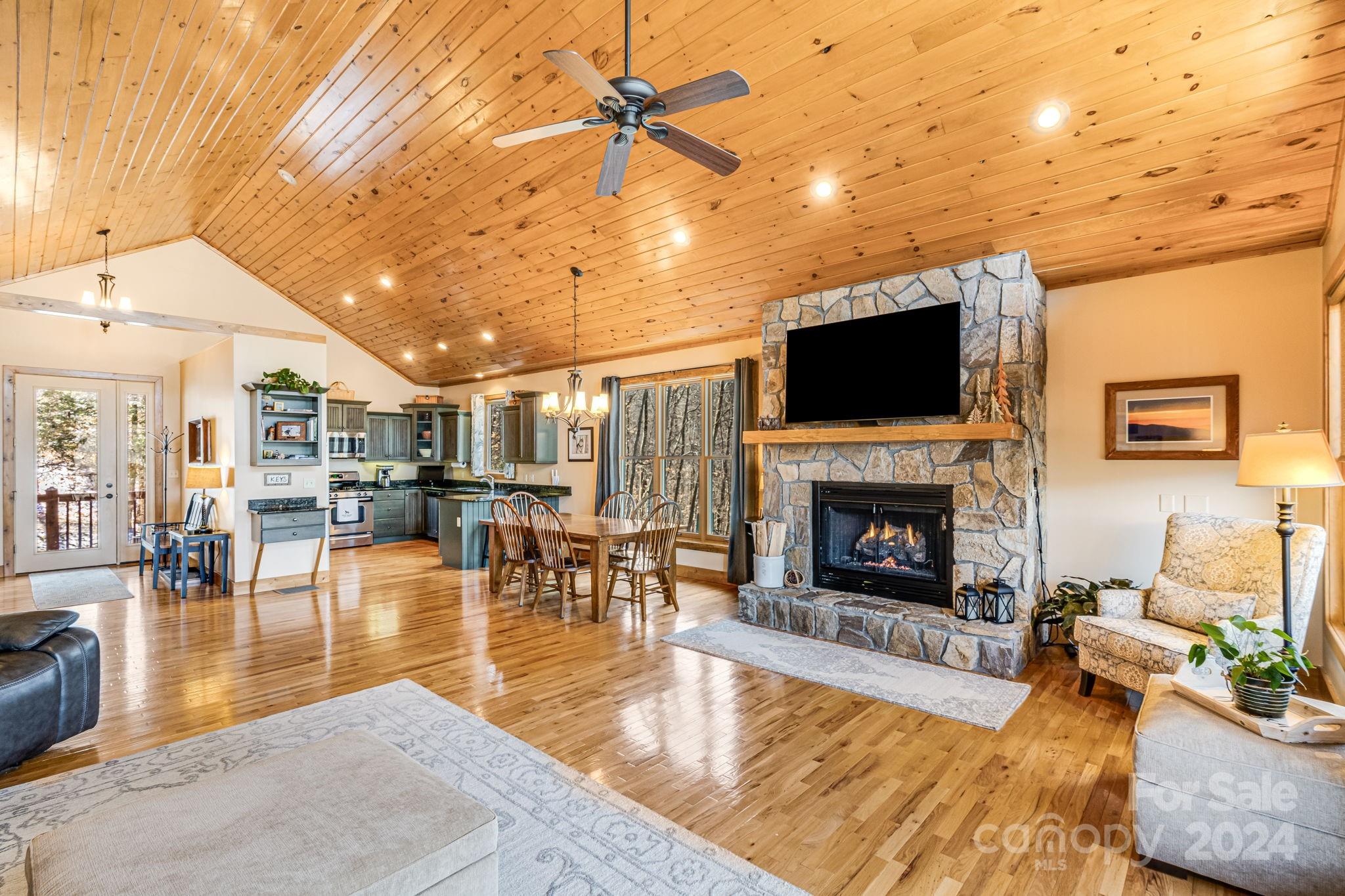 Wolf Laurel - Residential