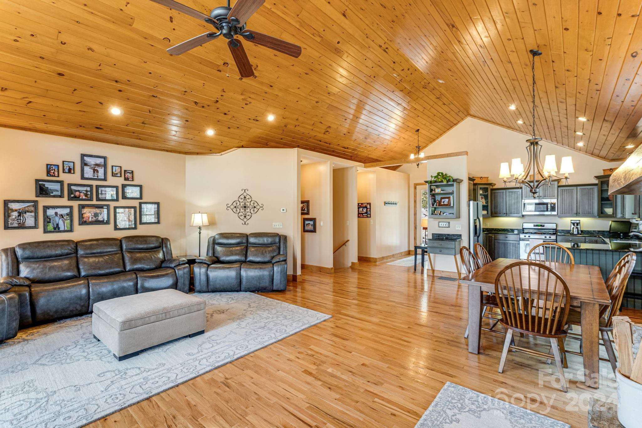 Wolf Laurel - Residential