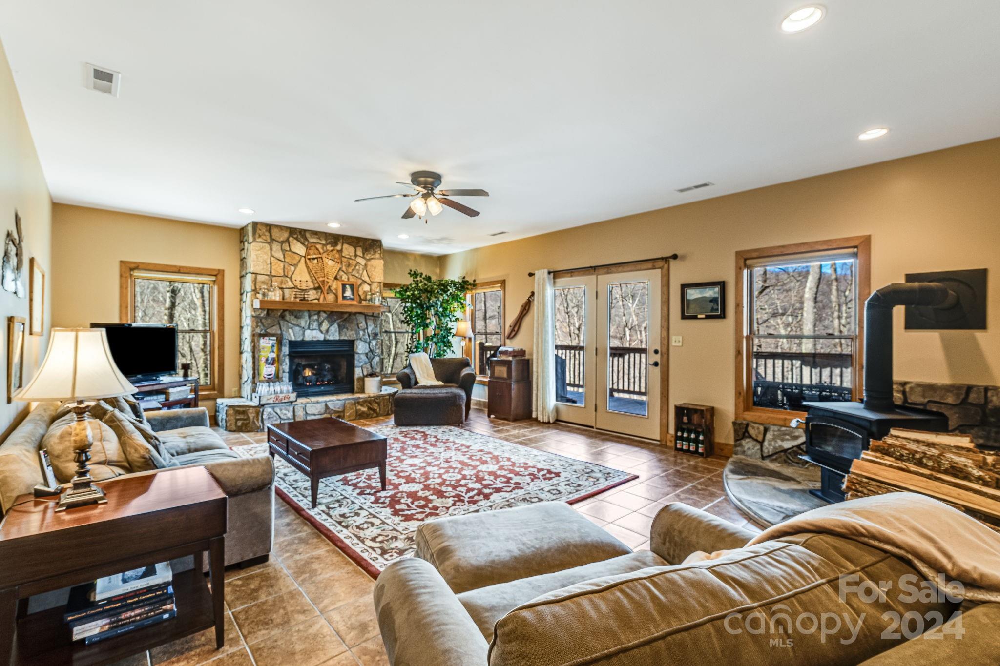 Wolf Laurel - Residential