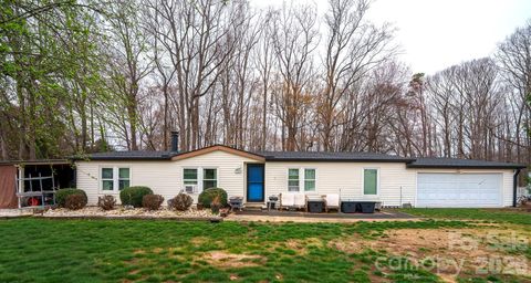 4401 Green Cove Court Winston Salem NC 27107