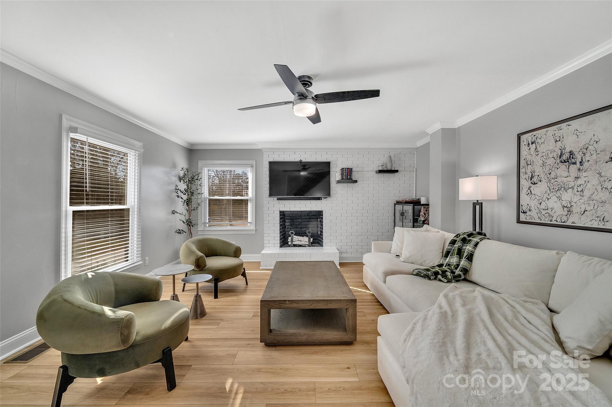 3433 Grey Road