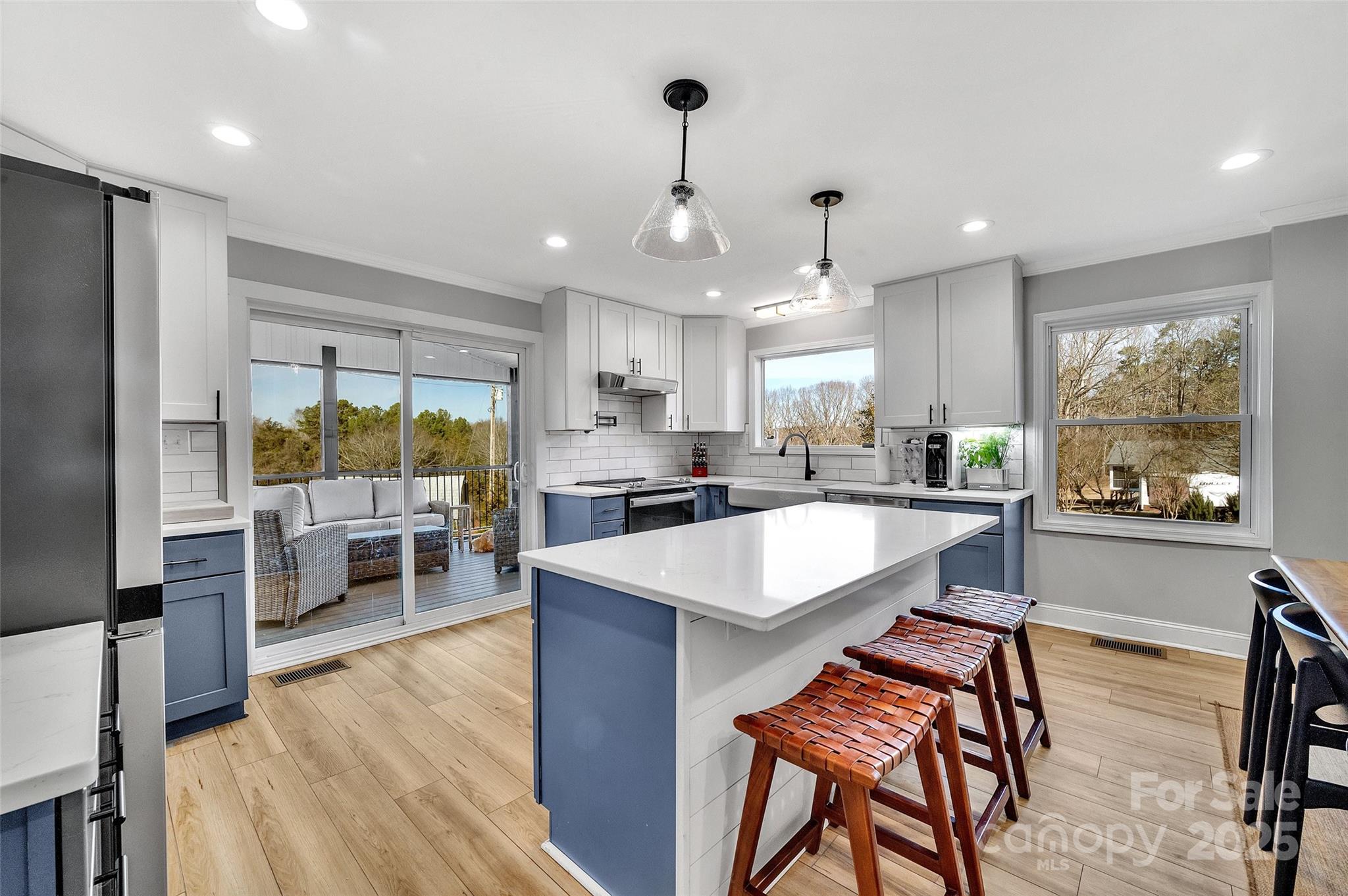 3433 Grey Road