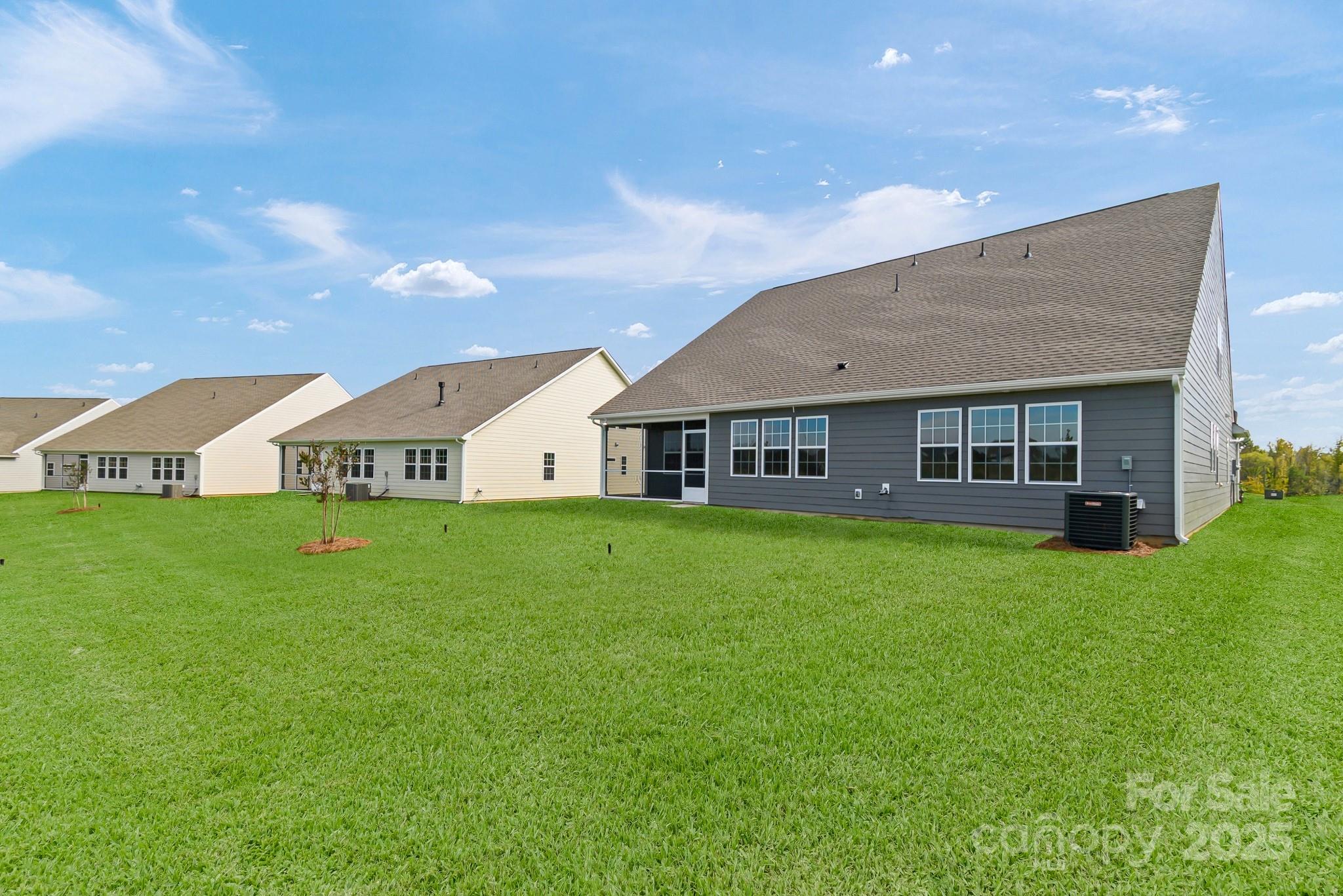 Roselyn - Residential