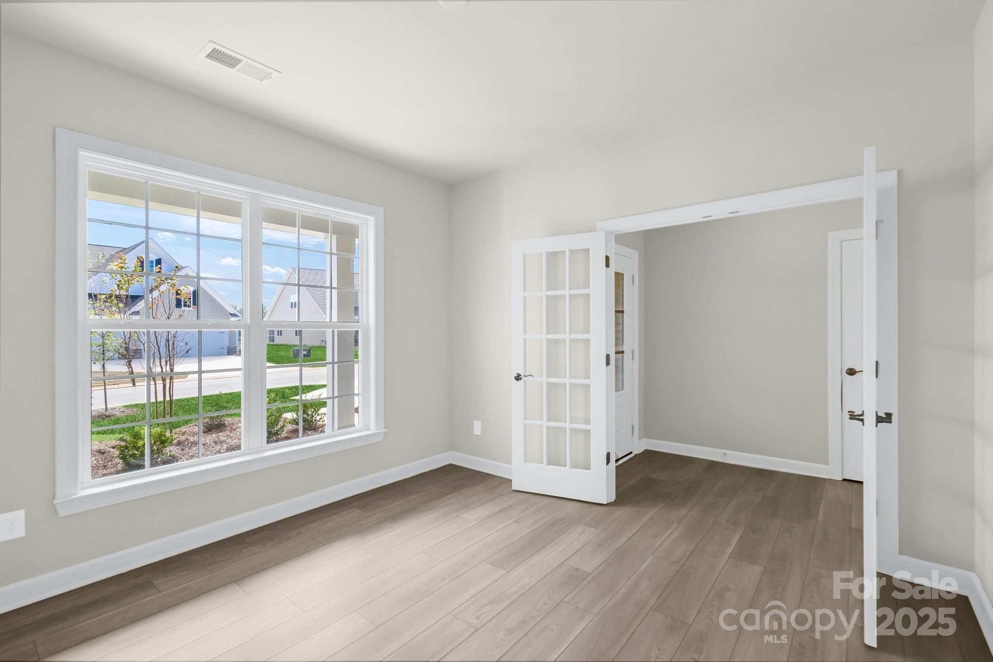 Roselyn - Residential