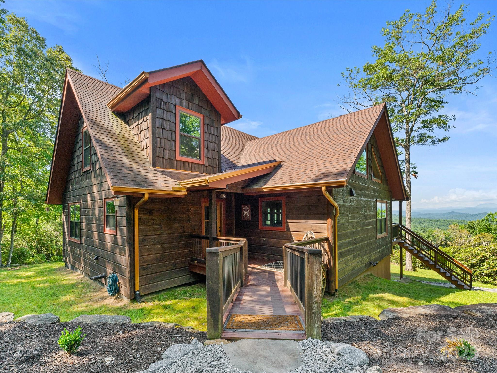 1909 Kentwood Lane
