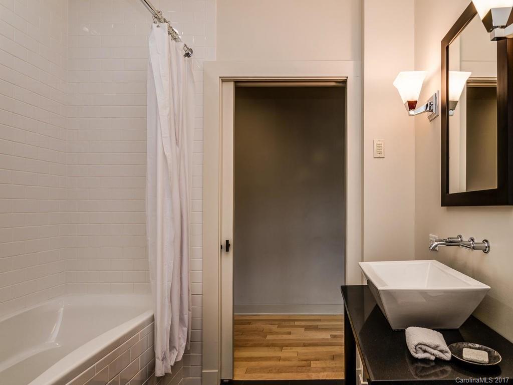 21 Battery Park - Residential