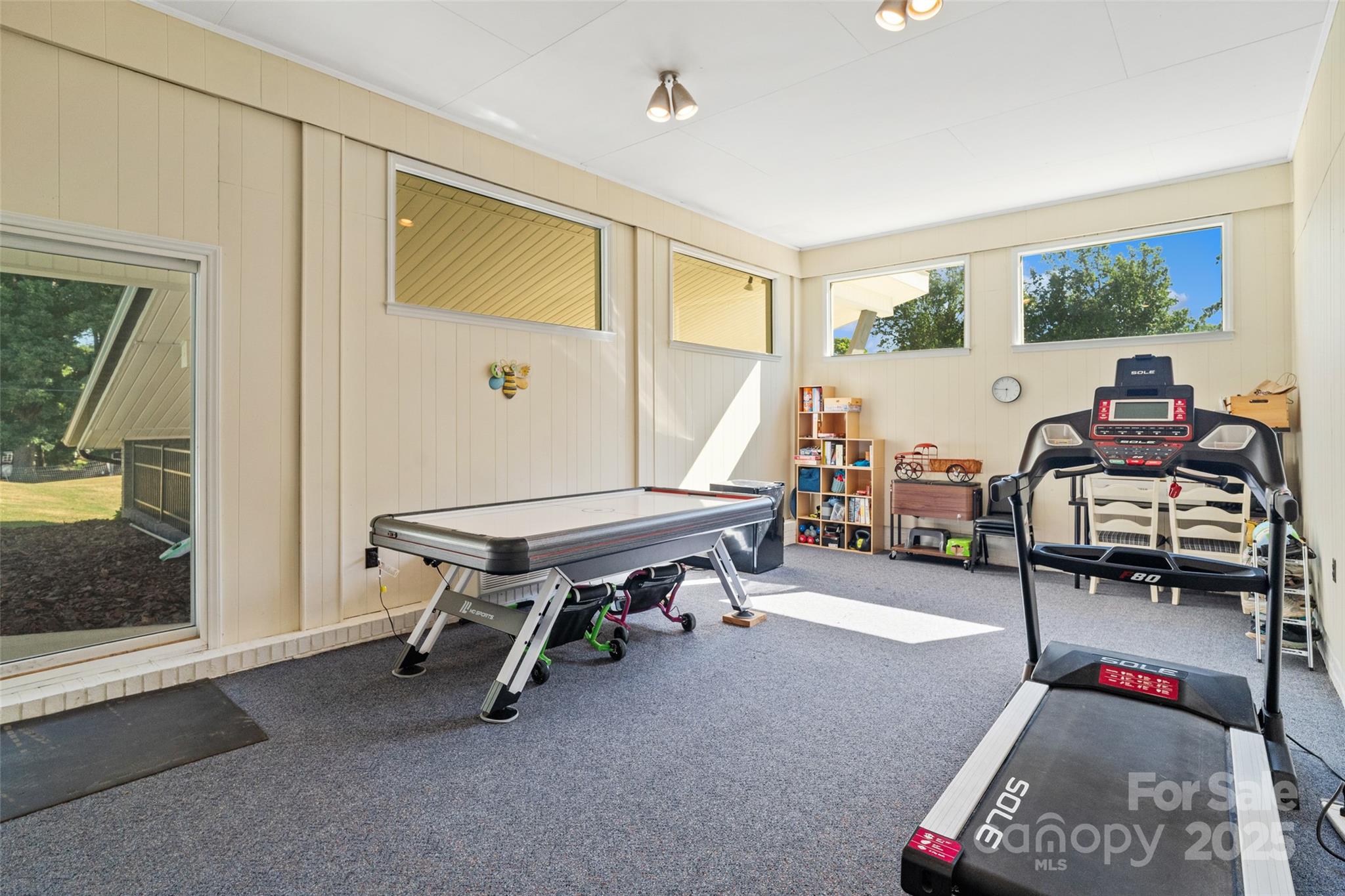 Meadow Lakes - Residential