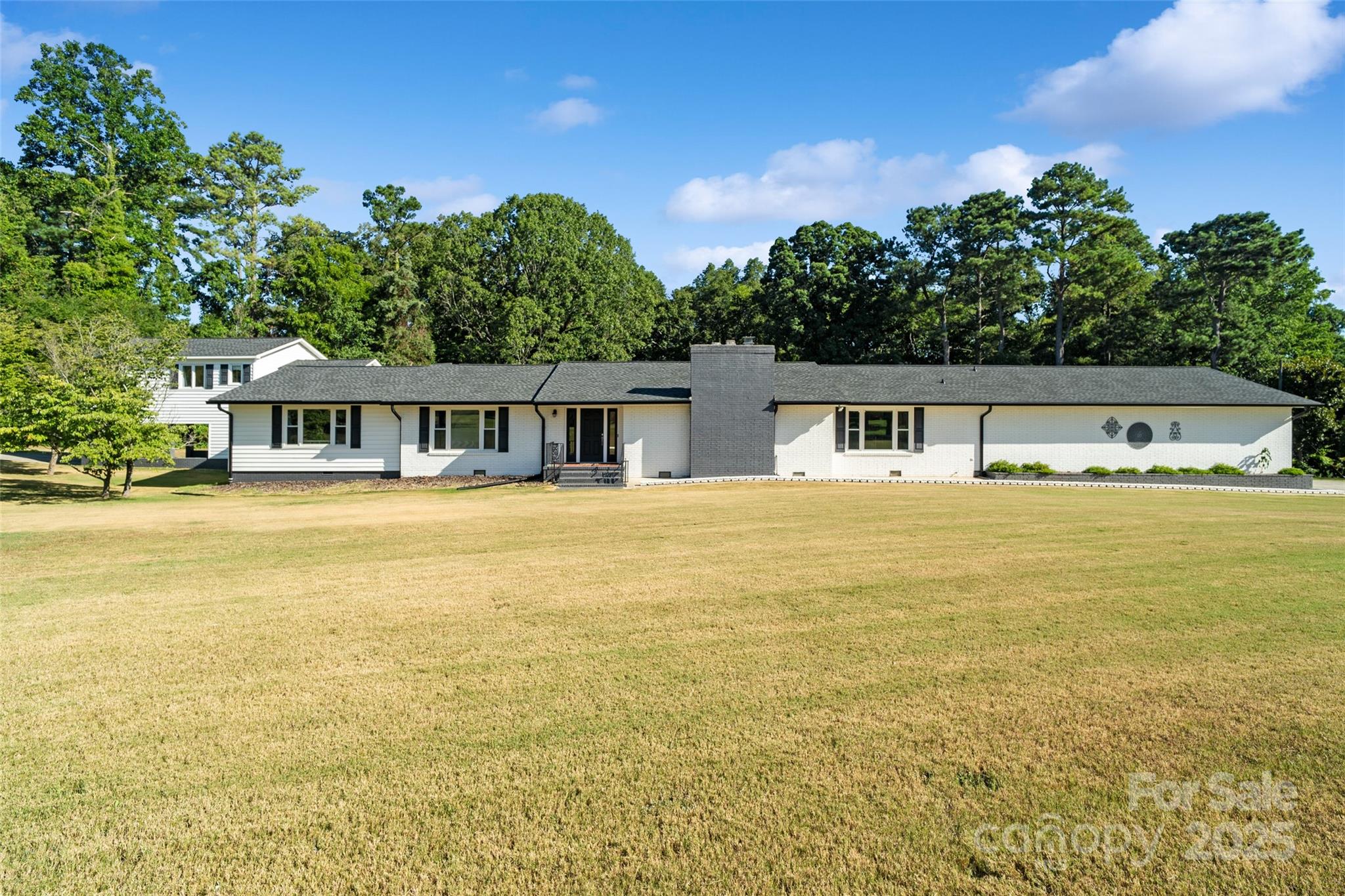984 Meadow Lakes Road