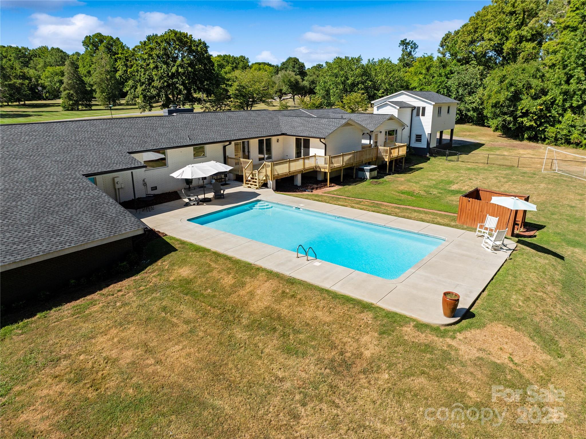 Meadow Lakes - Residential