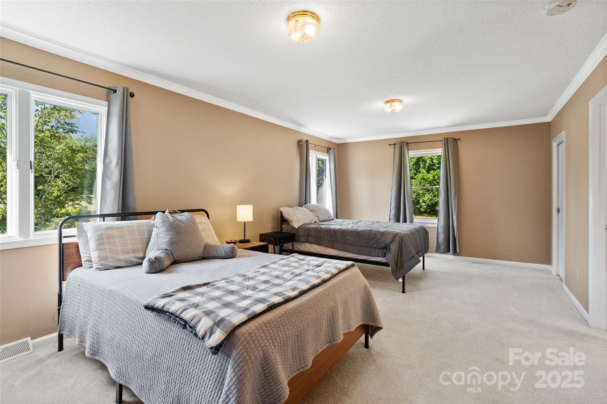 Meadow Lakes - Residential