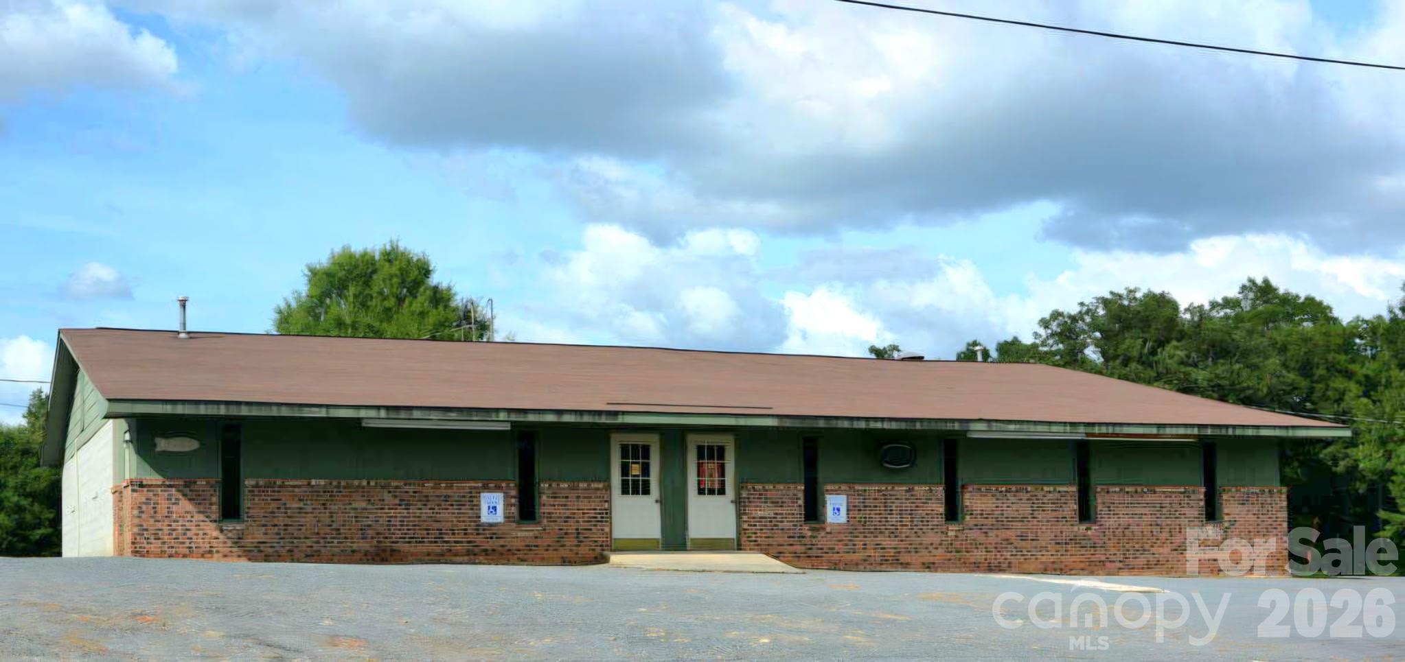 6821 Highway 218 Highway E