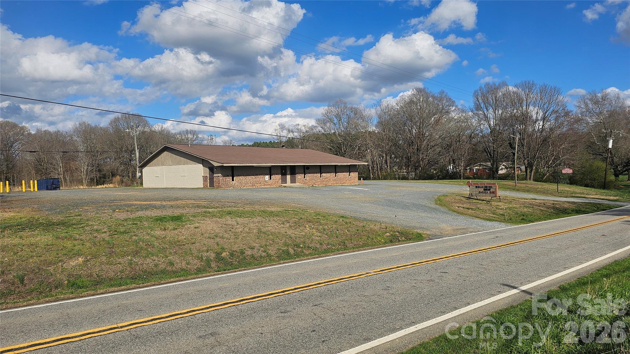 6821 Highway 218 Highway E