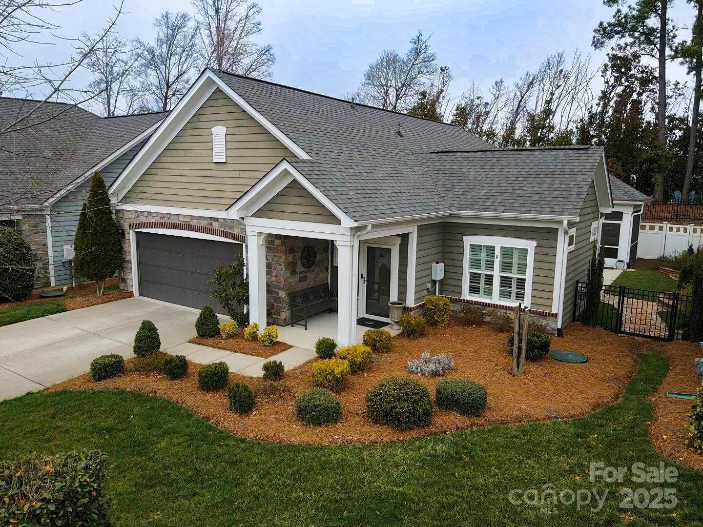 16116 Lakeside Loop Lane