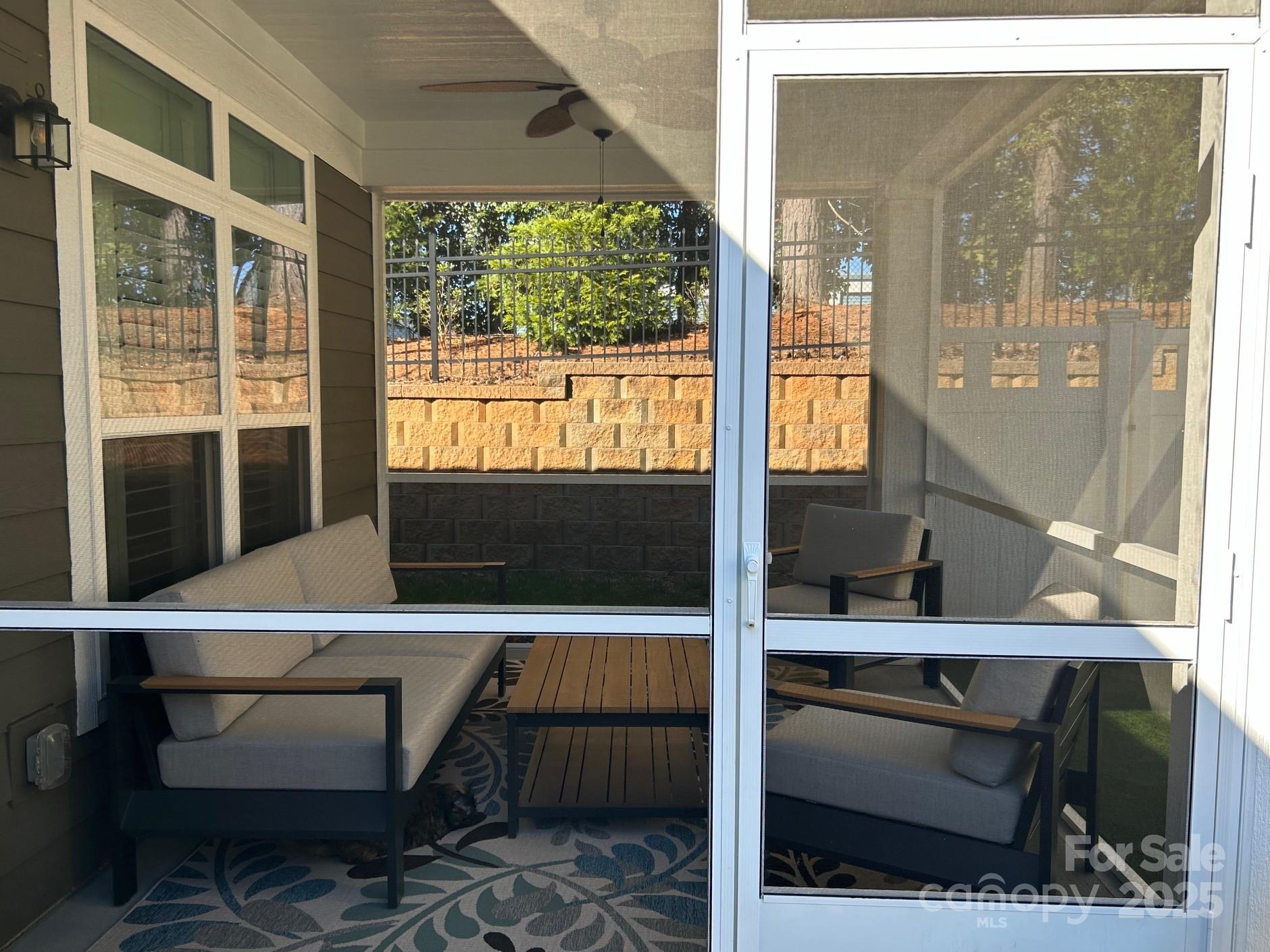 16116 Lakeside Loop Lane