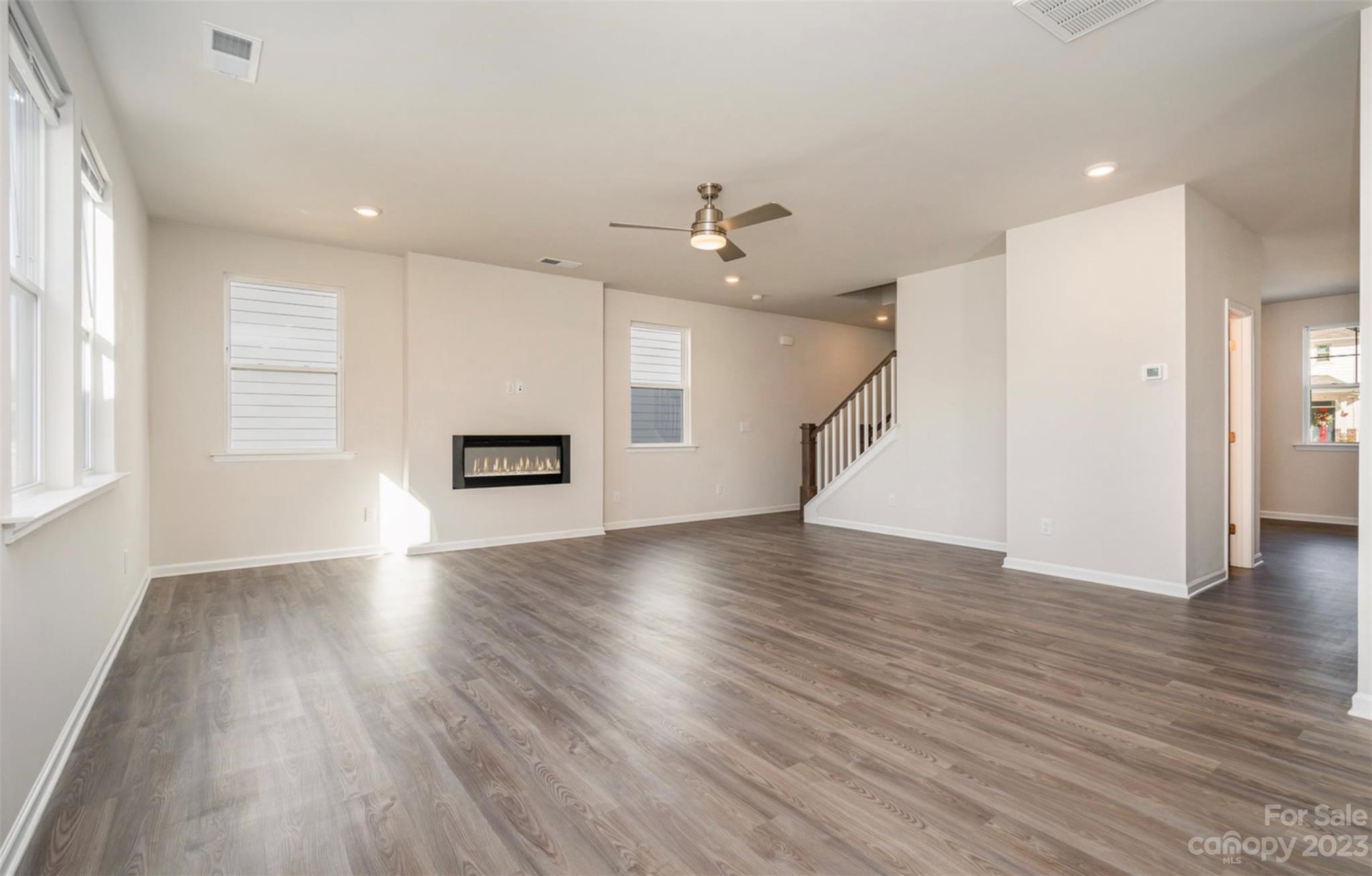 Palm Tree Cove - Residential