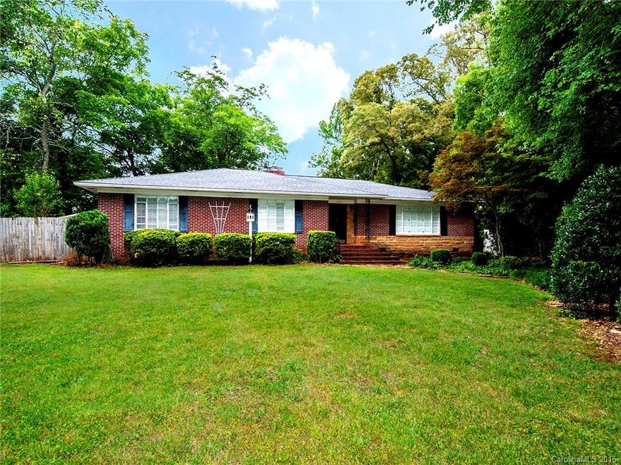 Want charm and character? This is it!! Fantastic ALL Brick home in the Heart of Fort Mill, beautiful REAL HW flrs, elegant LR and DR, cozy Kitchen with an adorable breakfast nook, built in sitting, sun room, fantastic bathrms with subway tile showers, elegant vanities, tile floors, built ins in one of the BR's, fenced yard with almost a half acre lot, an in ground Pool, (owner will replace the liner and fill), den with built ins, tv niche and door to the sun room. Don't miss this one!!