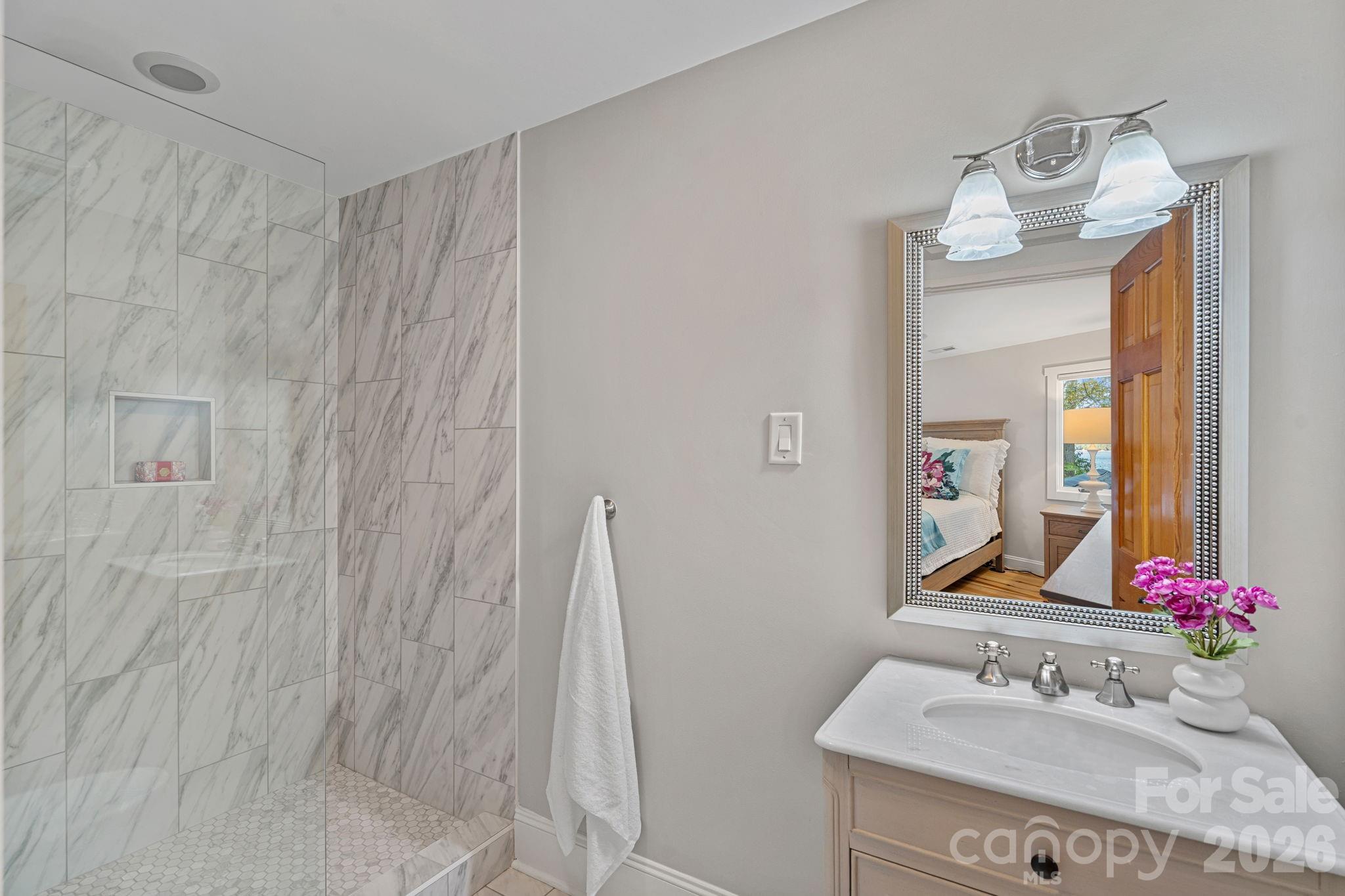 Lookout Point - Residential