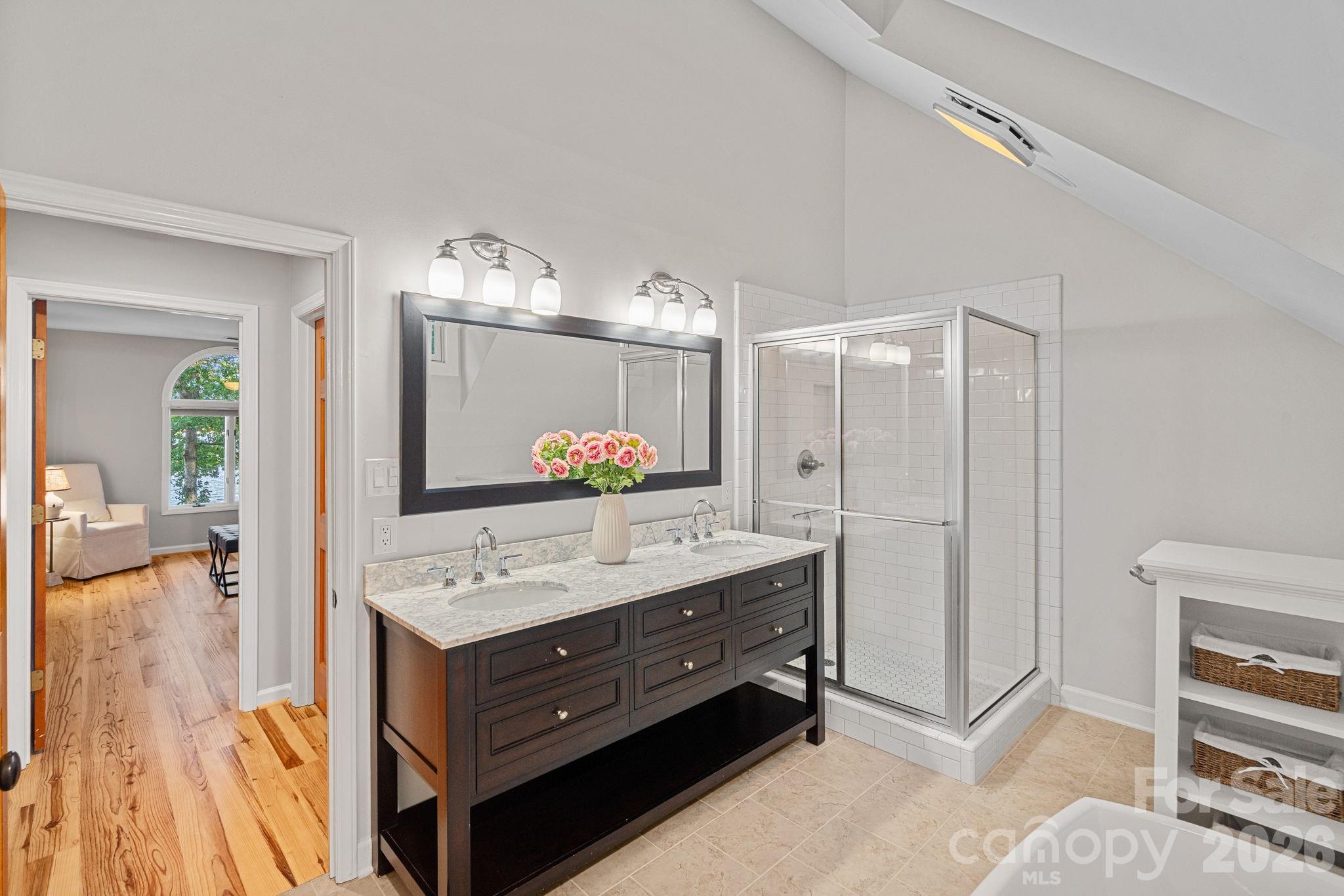 Lookout Point - Residential