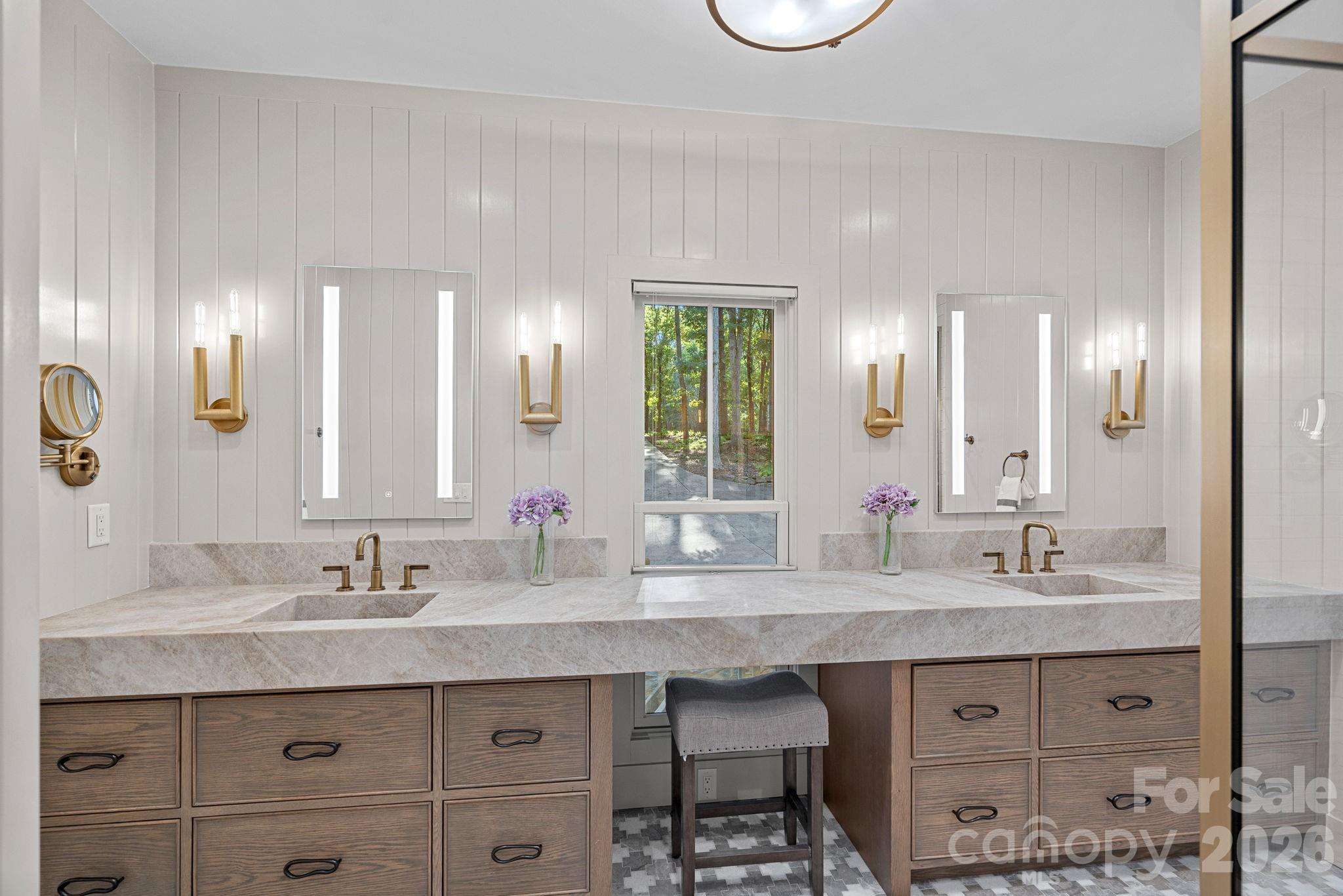 Lookout Point - Residential