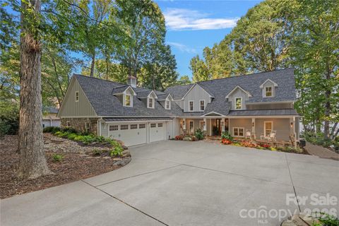 Photo of 16141 Weatherly Way, Huntersville, NC 28078 (MLS # 4307808)