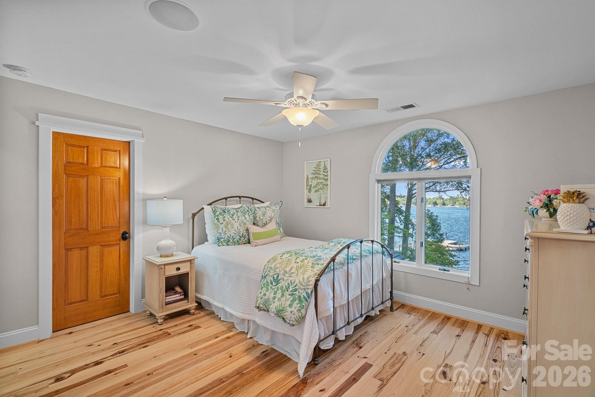 Lookout Point - Residential