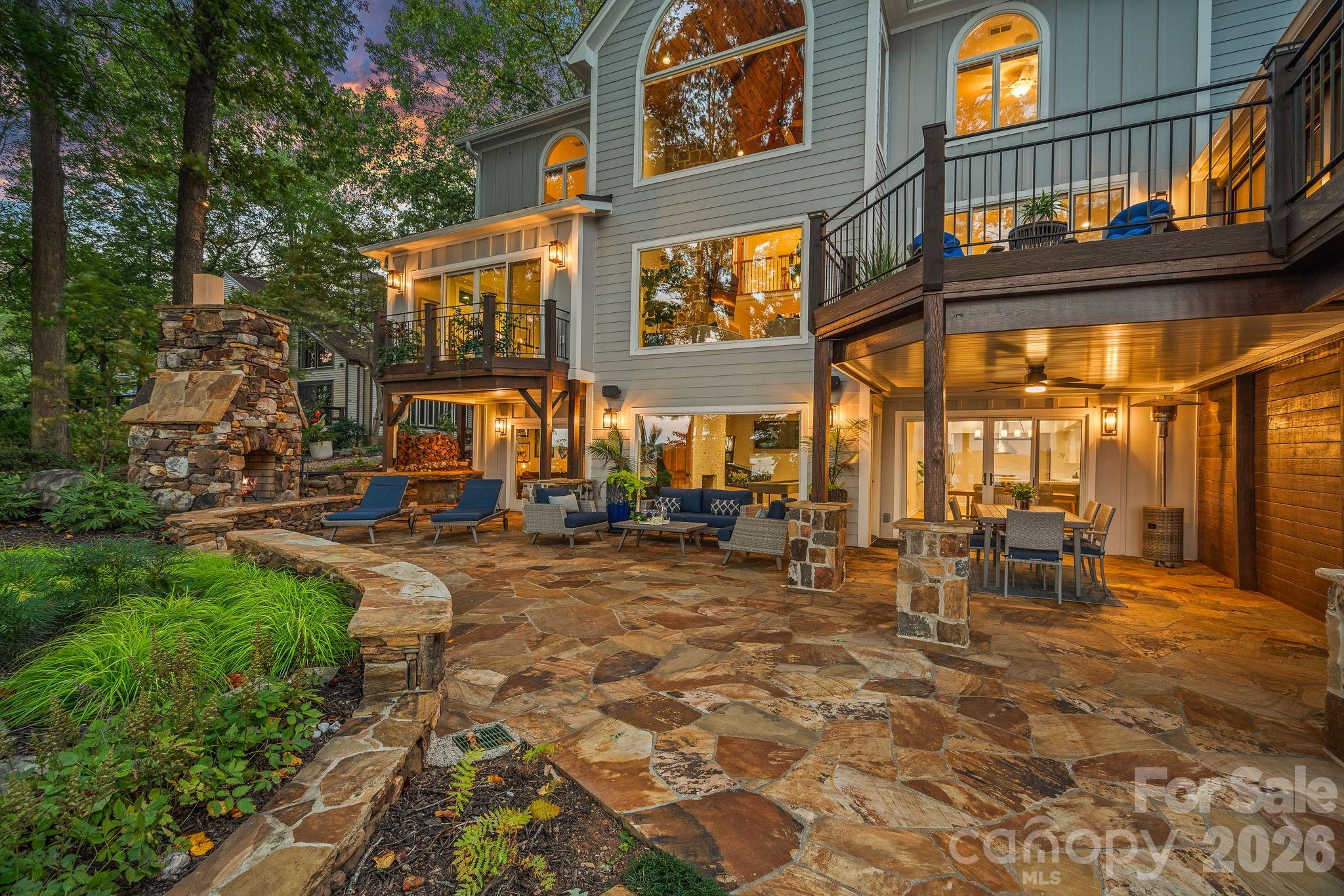 Lookout Point - Residential