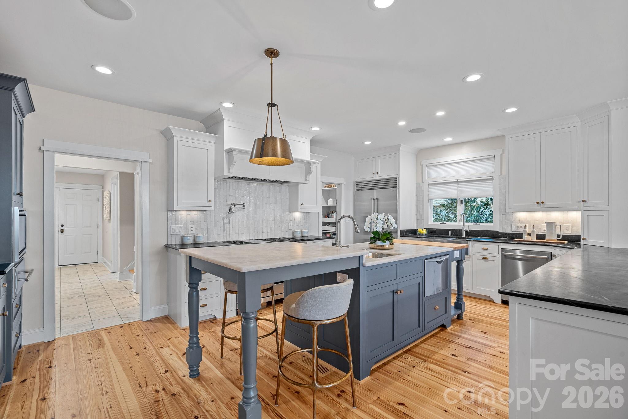 Lookout Point - Residential