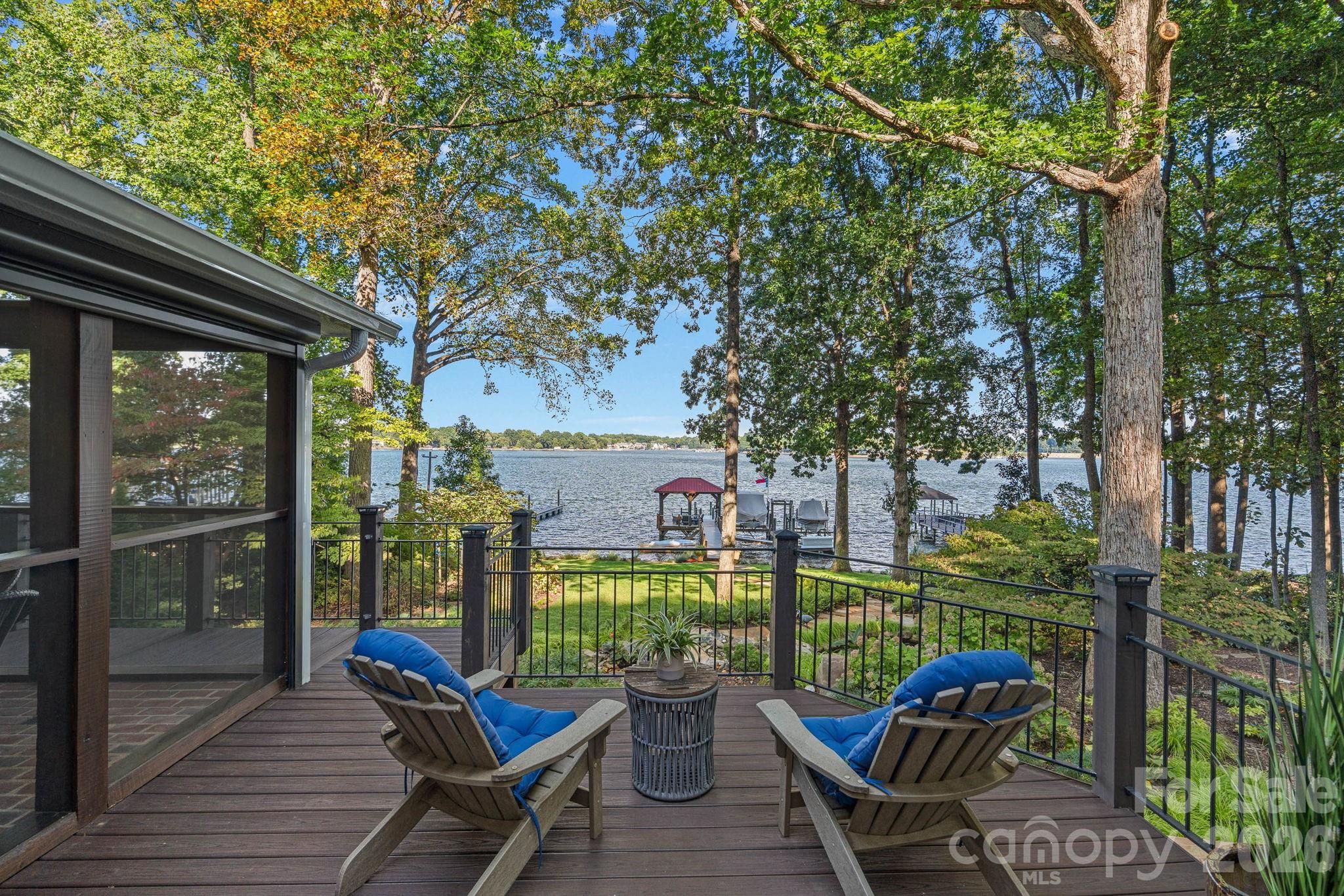 Lookout Point - Residential