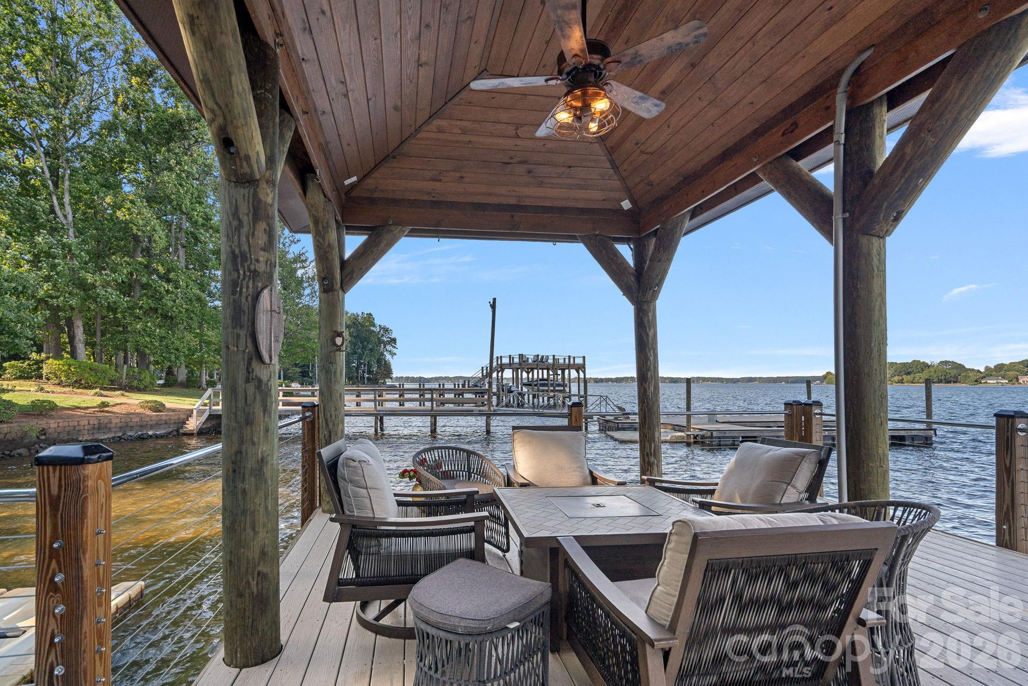 Lookout Point - Residential