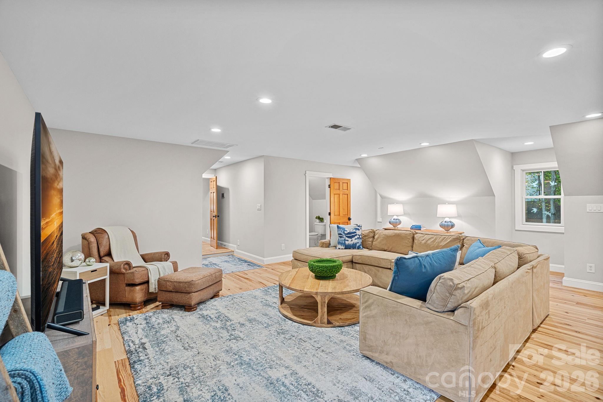 Lookout Point - Residential