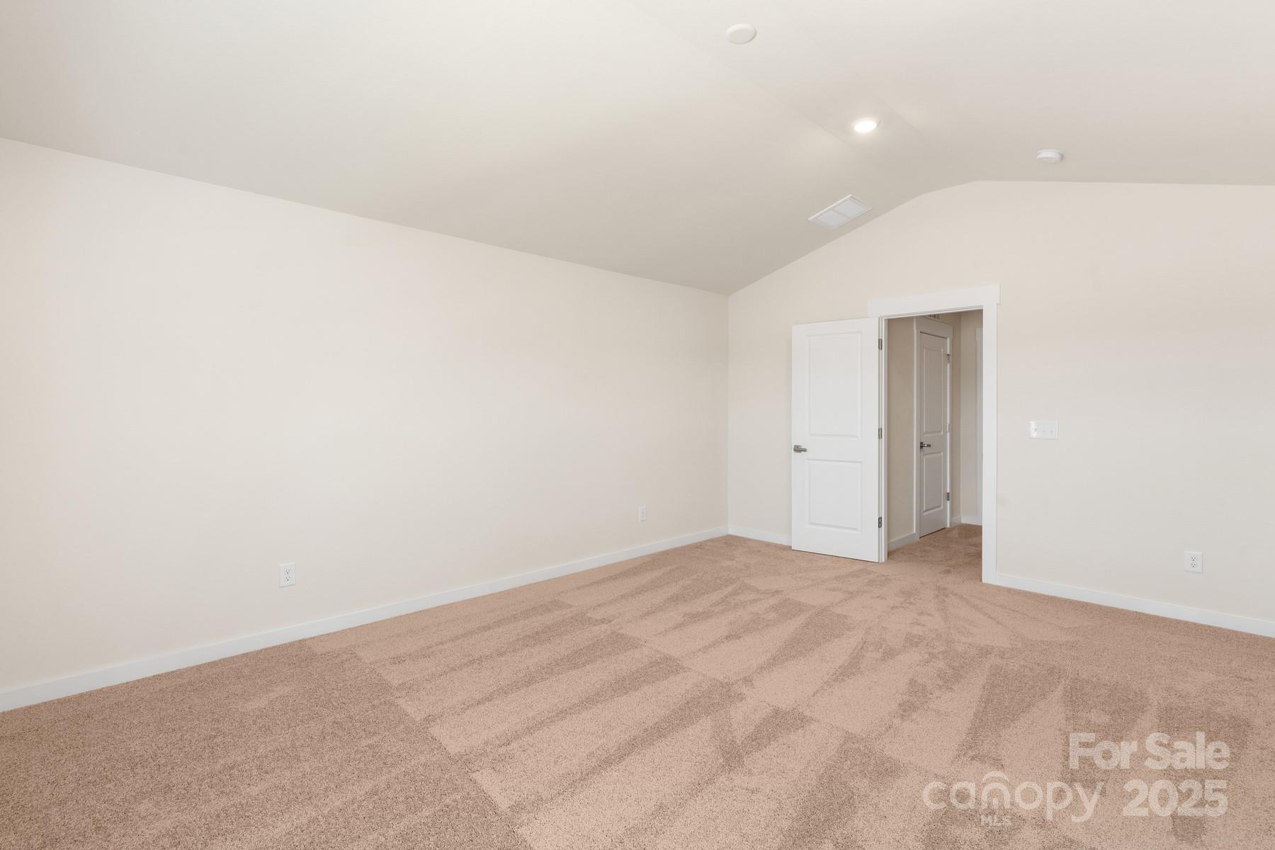 Knights Bridge - Residential