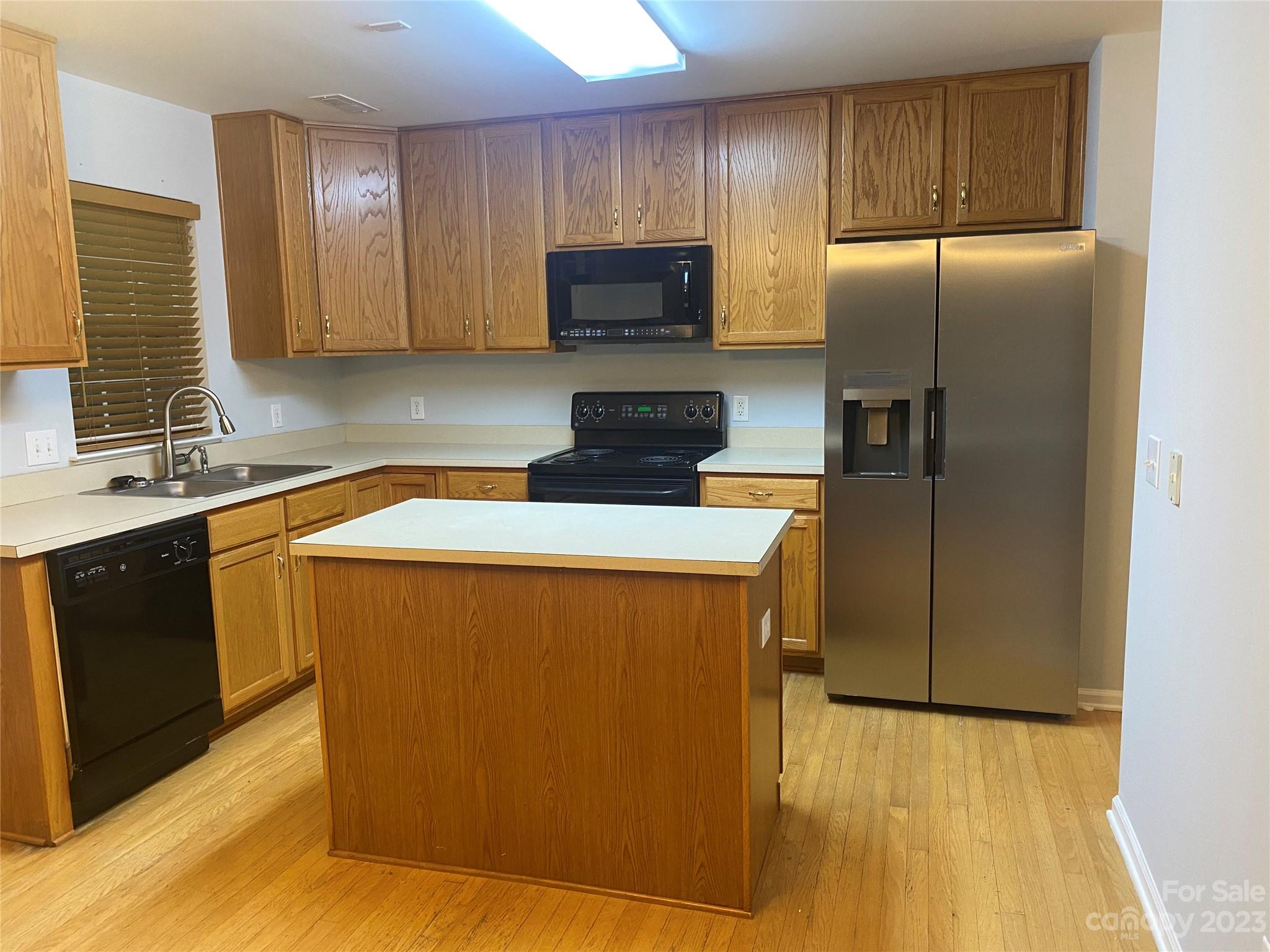 MEADOWVIEW - Residential