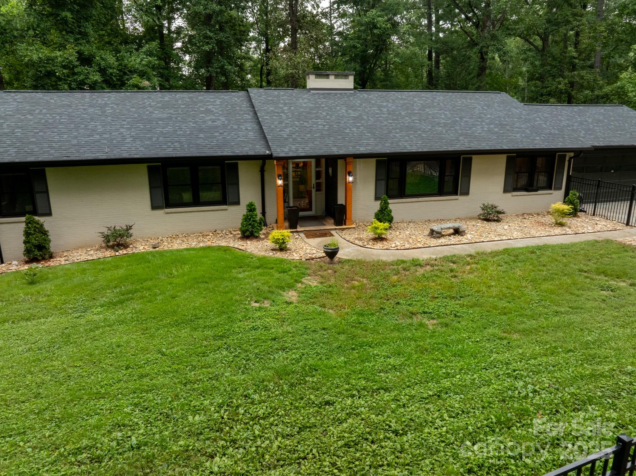 108 Maehill Place SW