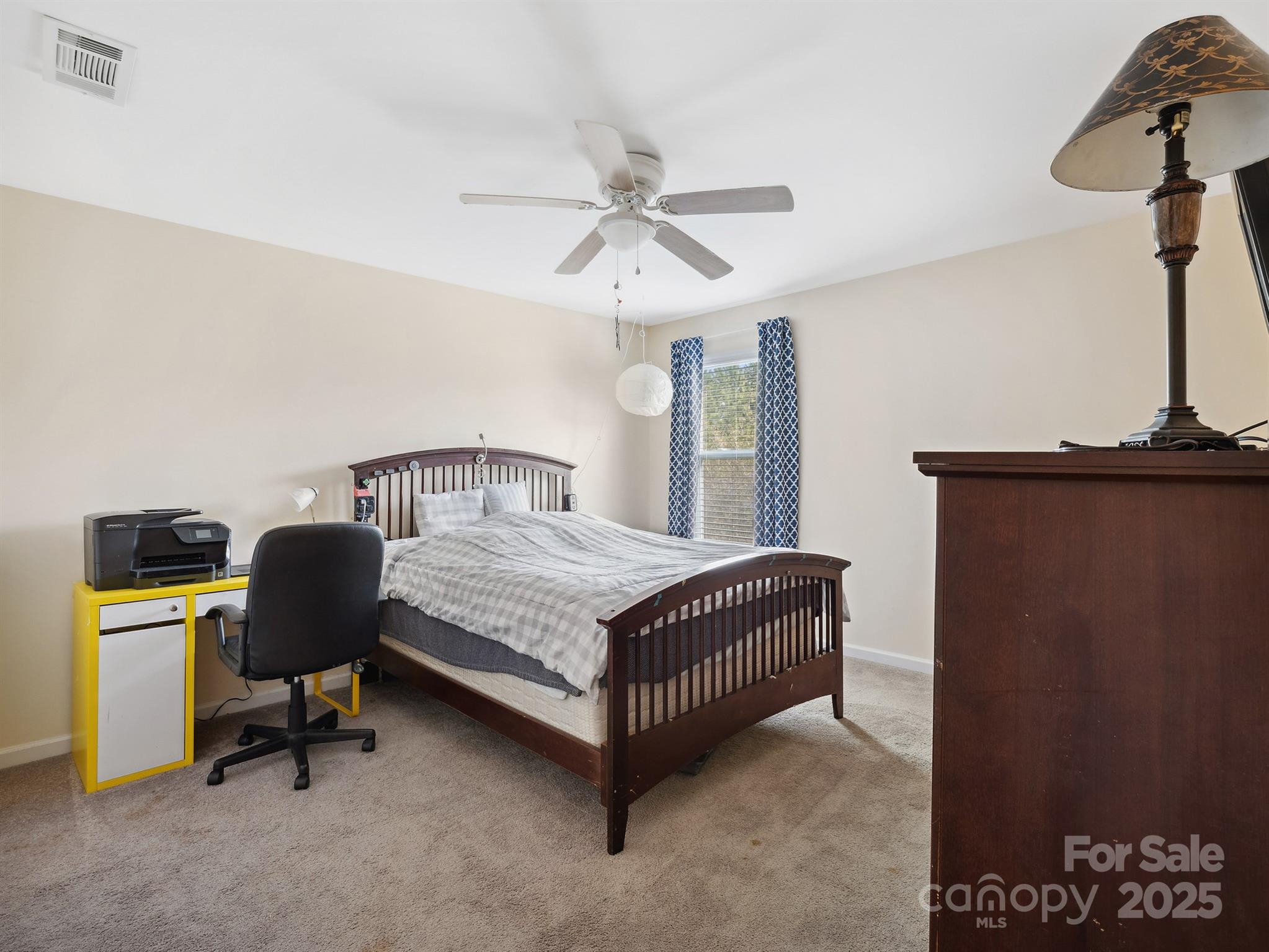 Newport Lakes - Residential