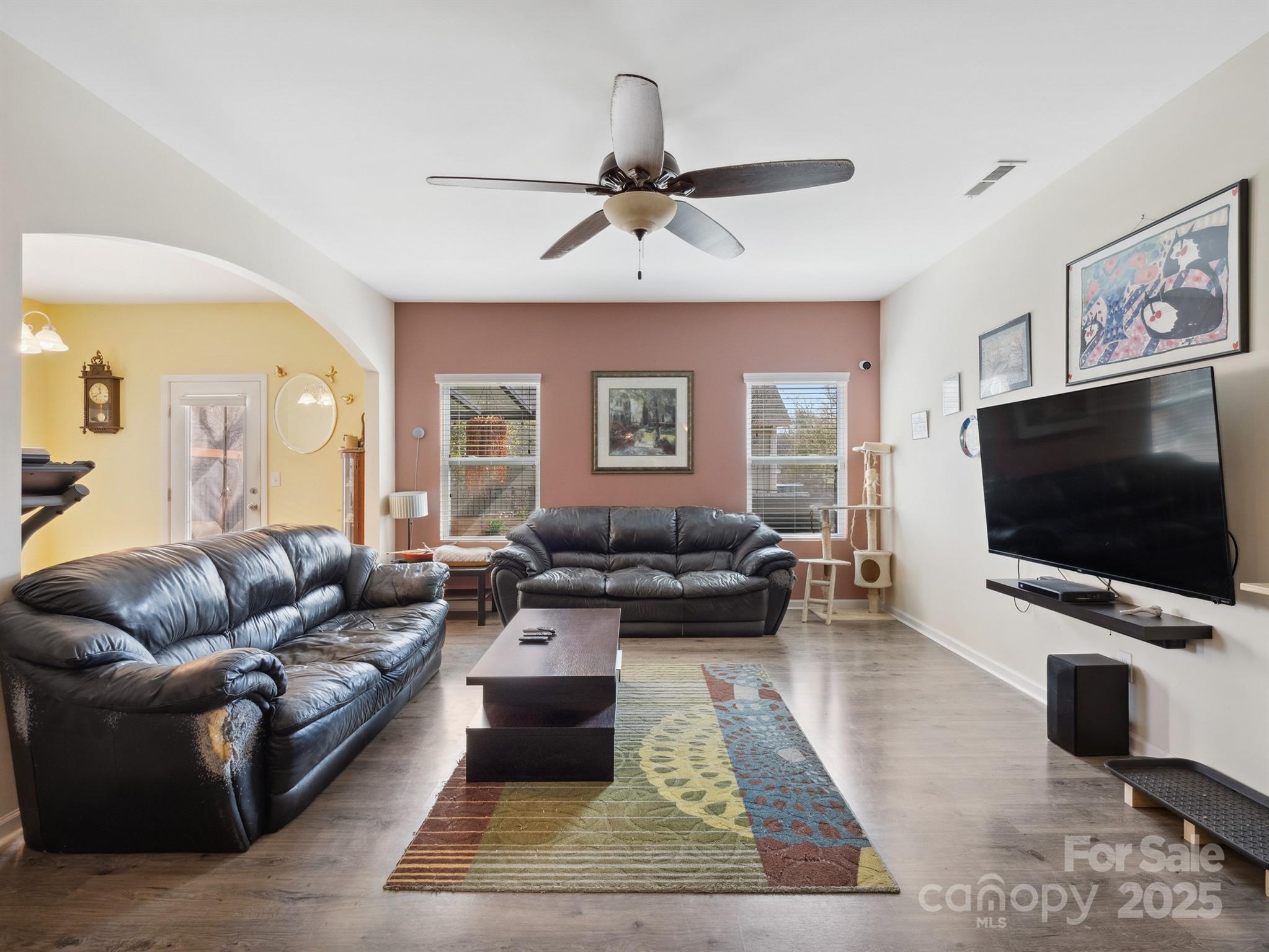 Newport Lakes - Residential