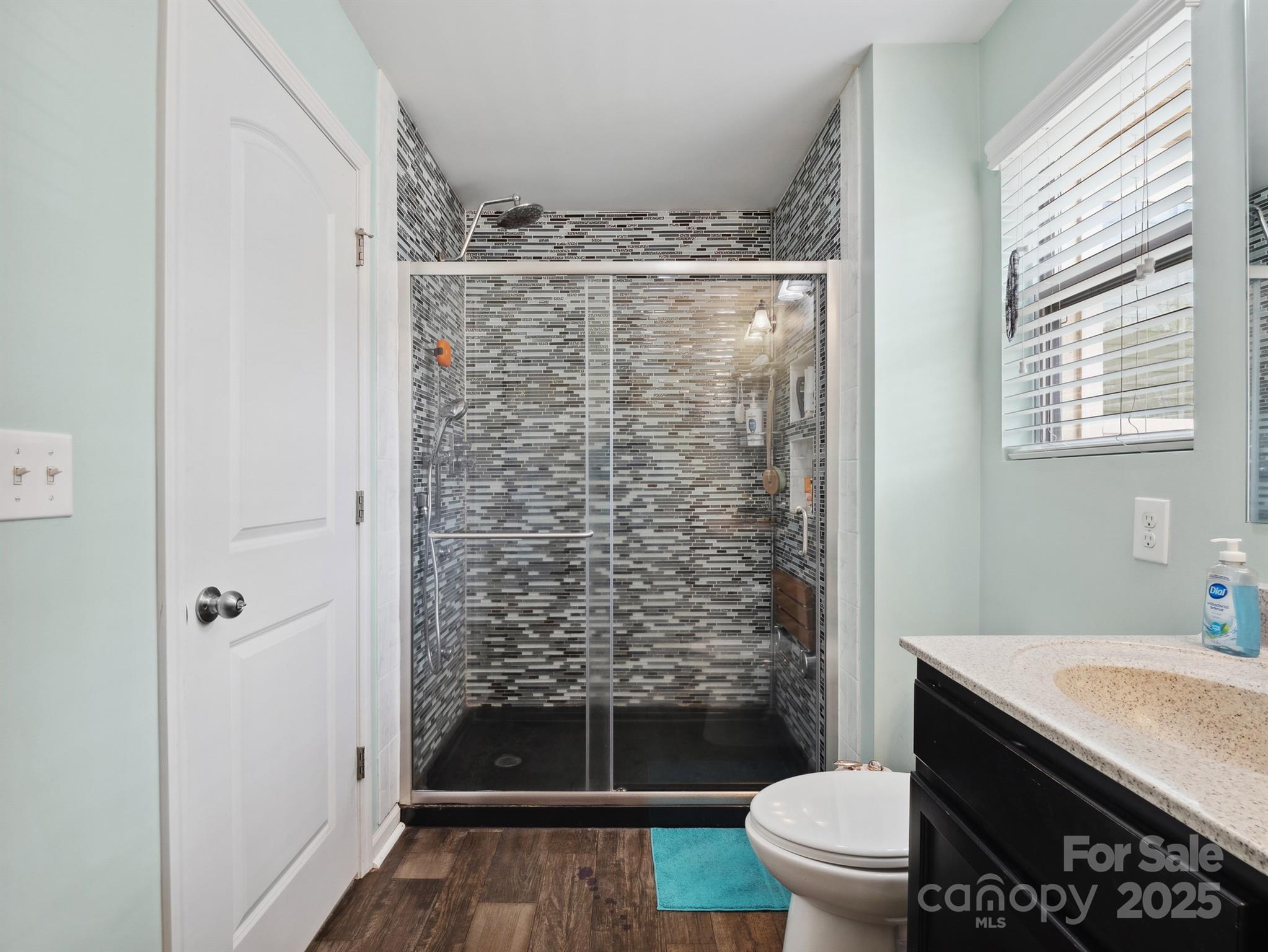 Newport Lakes - Residential