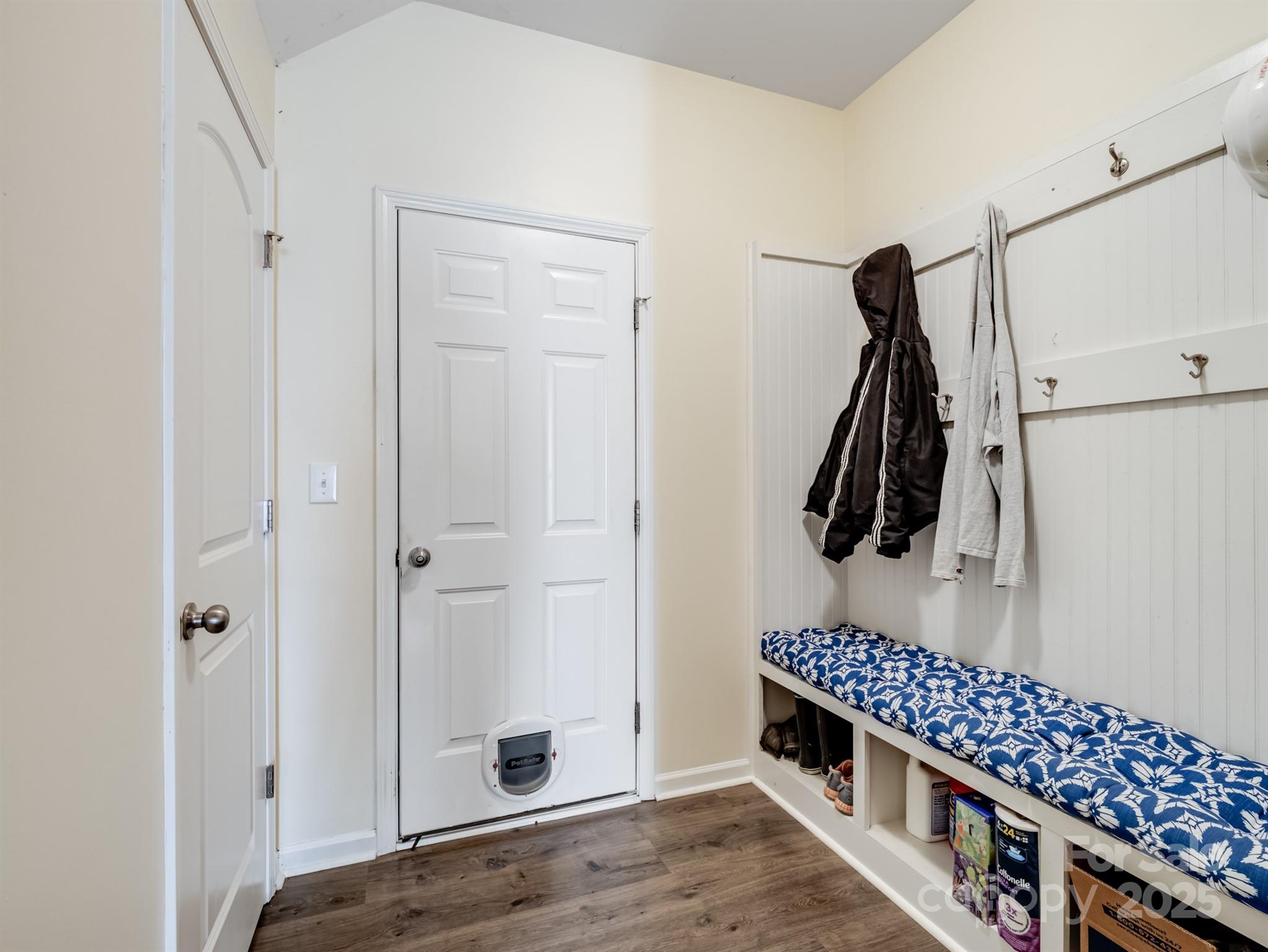 Newport Lakes - Residential