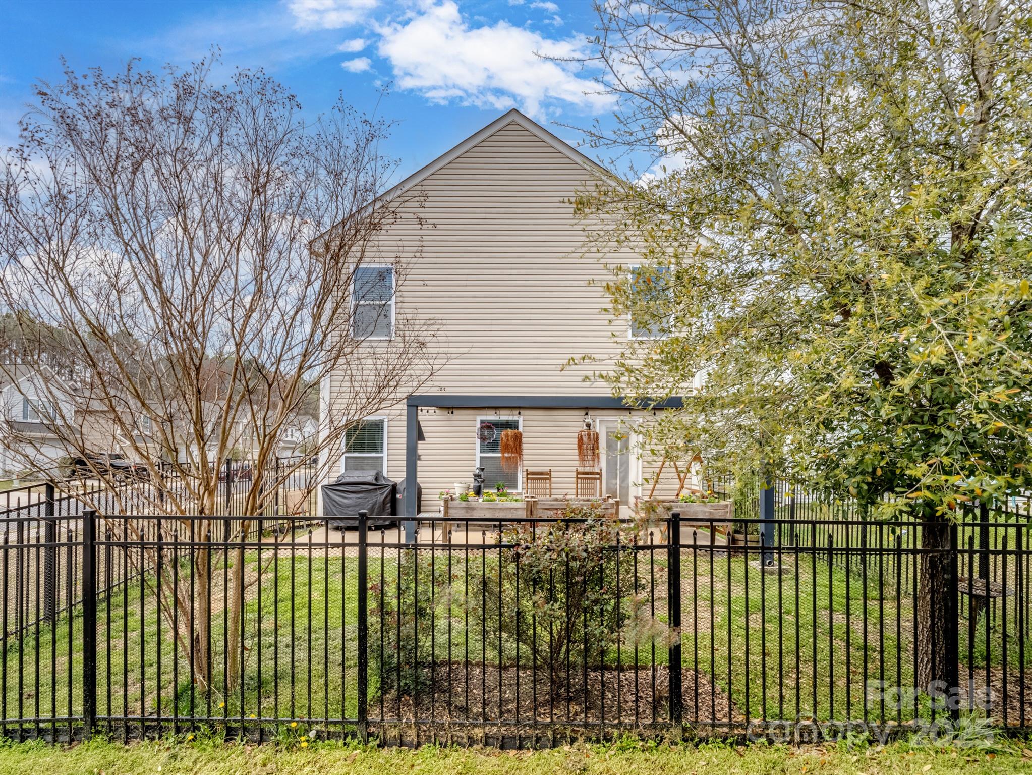 Newport Lakes - Residential